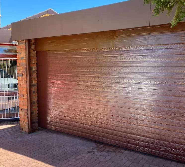 Choosing the Right Garage Door for Your Property